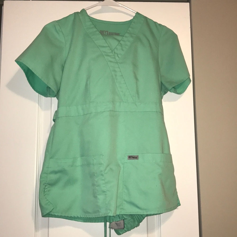 Pastel green grey’s Anatomy Scrub SET